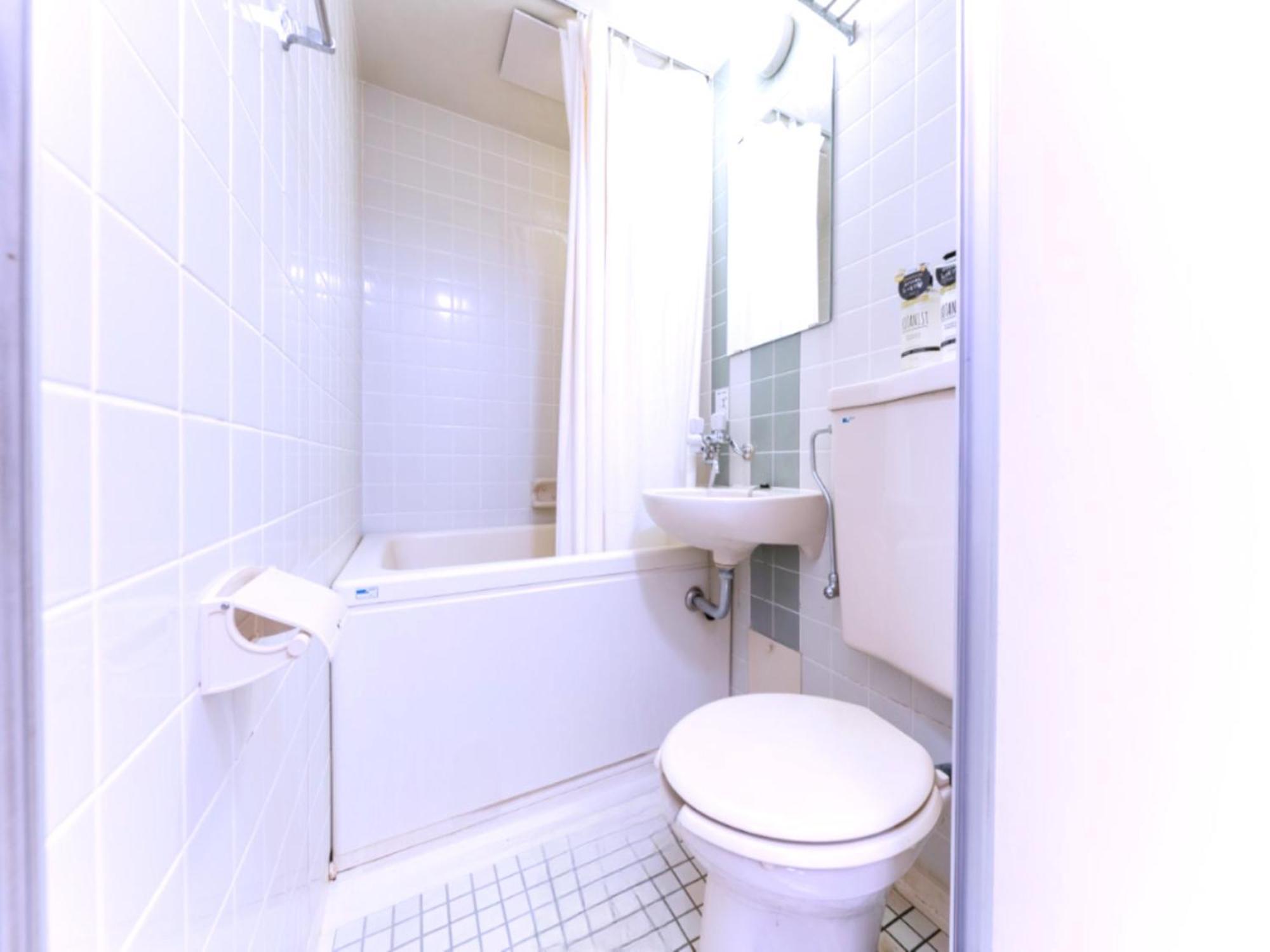 浅草駅徒歩4分,浅草寺8分,上野駅5分,カッパ橋道具街4分,switch,wi-fi Appartement Tōkyō