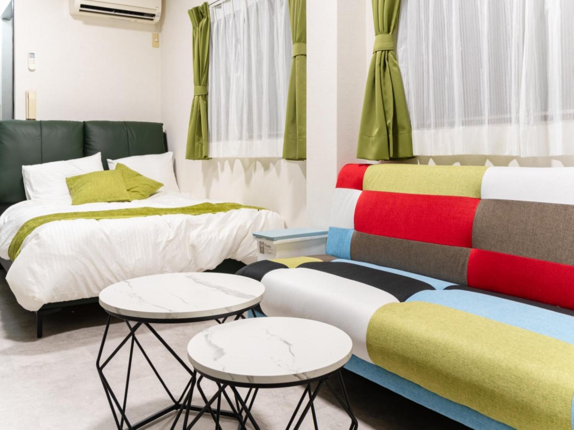 浅草駅徒歩4分,浅草寺8分,上野駅5分,カッパ橋道具街4分,switch,wi-fi Appartement